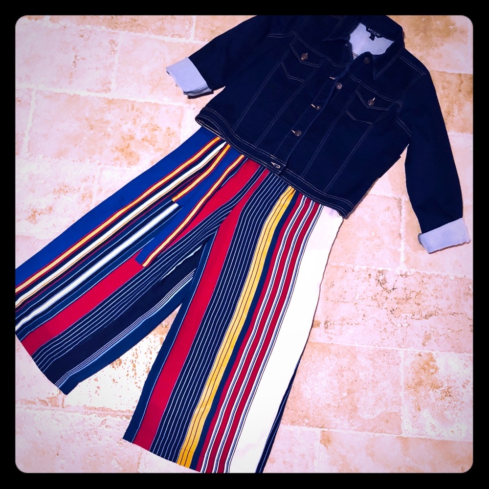 NWT Striped Wide Leg Cropped Pant. (1) L & (1) XL